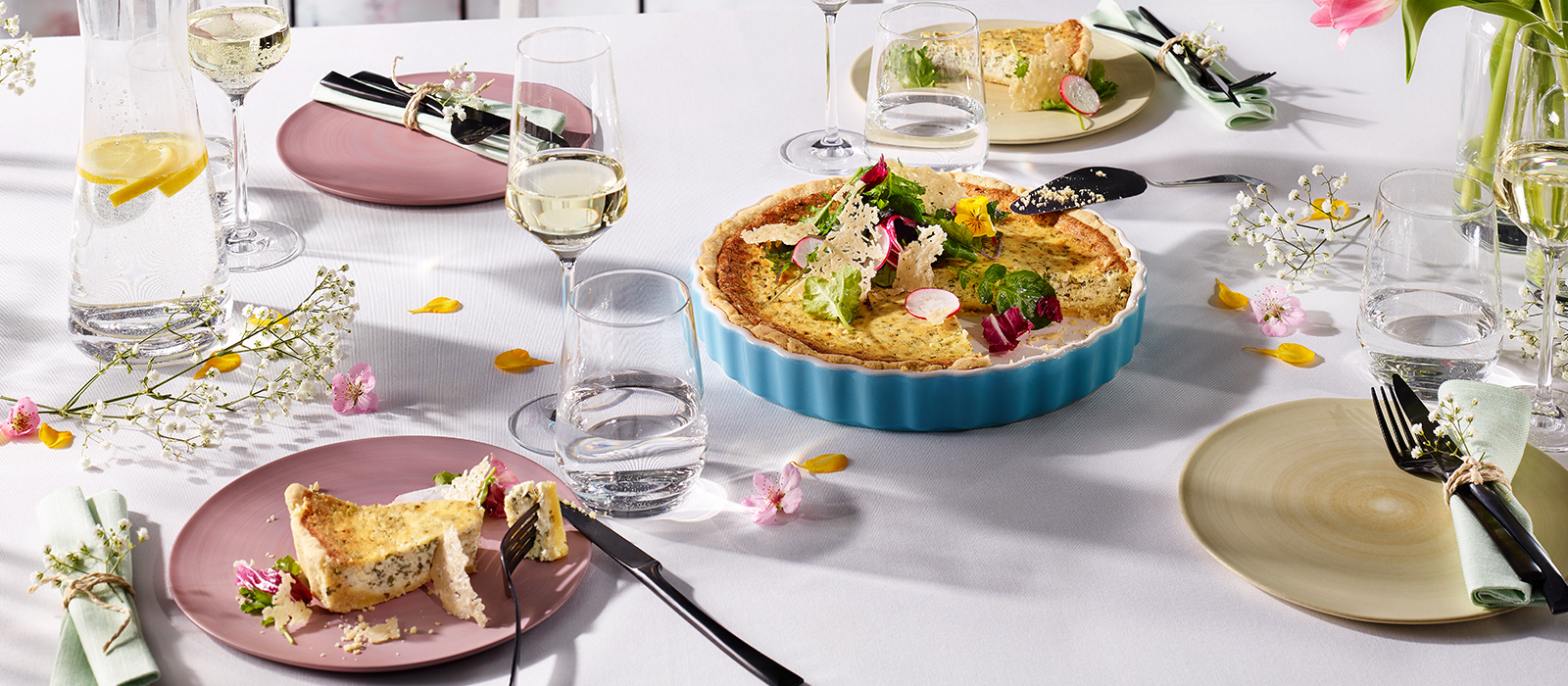 Kr uter quiche mit parmesan chips