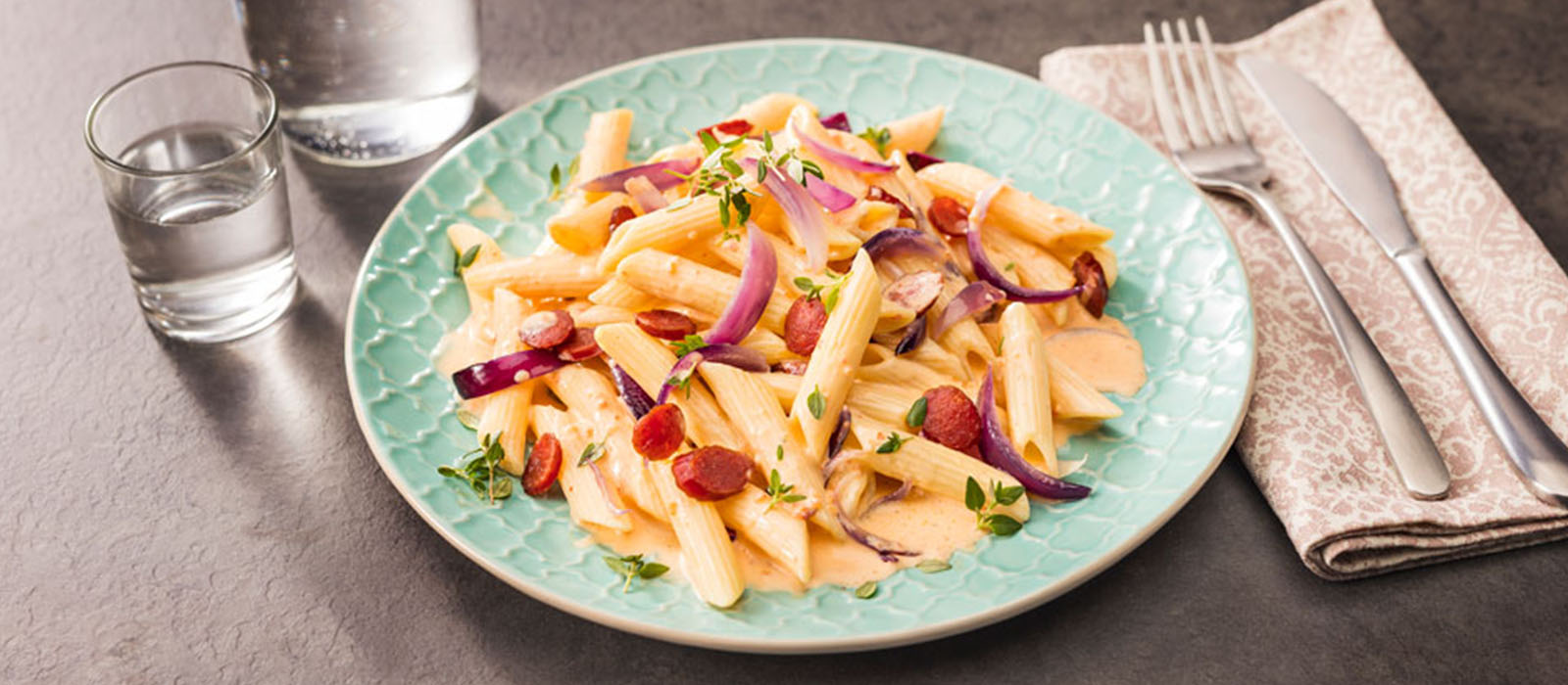 Penne mit Cabanossi und Brunch