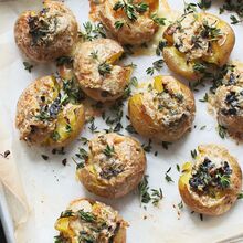 Rezept für Ofenkartoffeln mit Saint Agur Blauschimmelkäse