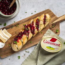 Kräuterbaguette mit Géramont-Füllung