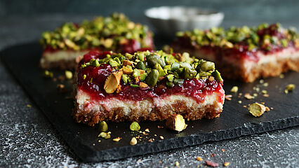 Kirsch-Pistazien-Cheesecake
