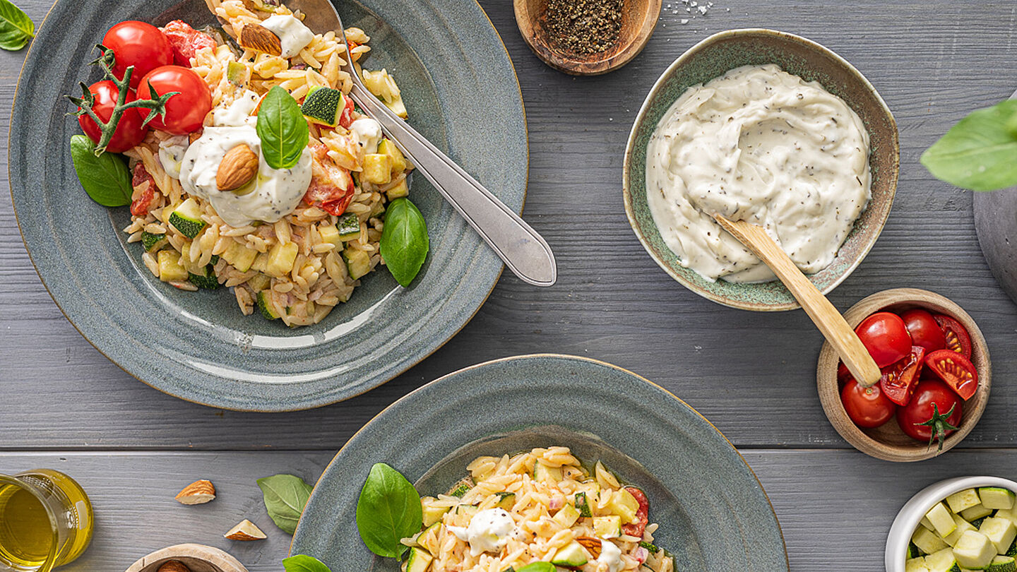Schnelle vegane Orzo Pasta Vegane Orzo Pasta