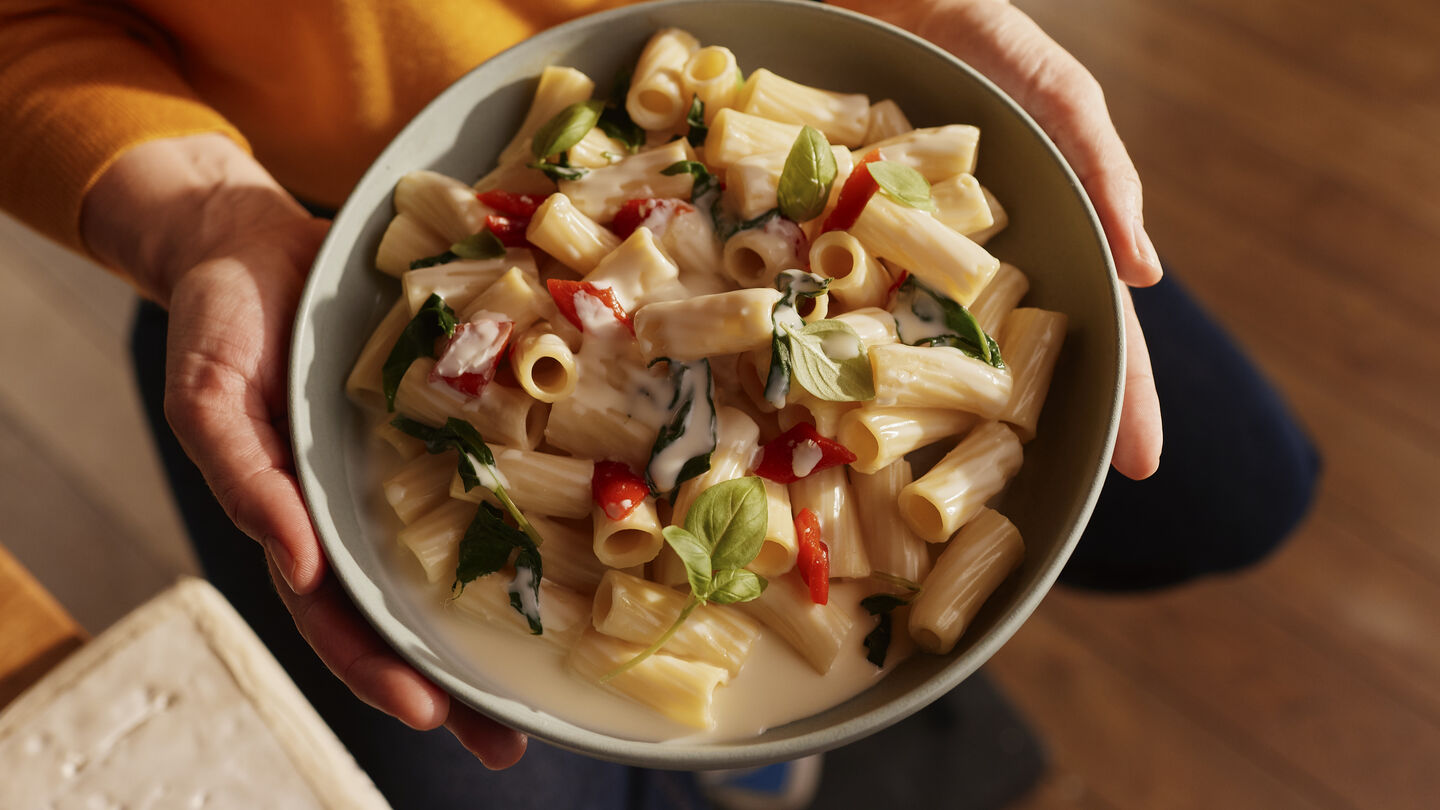 Cremige Gemüsepasta mit Milkana Käsesoße