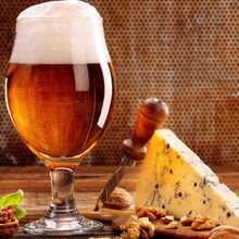 Käse und Bier harmonieren perfekt. 