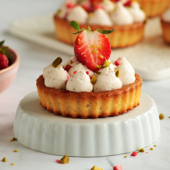 Erdbeer-Pistazien-Tartelette