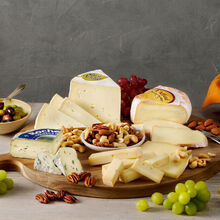 Käse und Nüsse Pairing Ambiente Seitenansicht