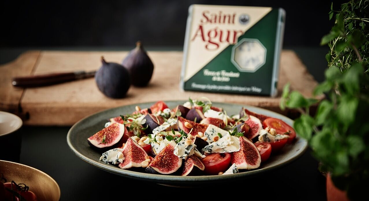 Tomaten-Feigensalat mit Saint Agur