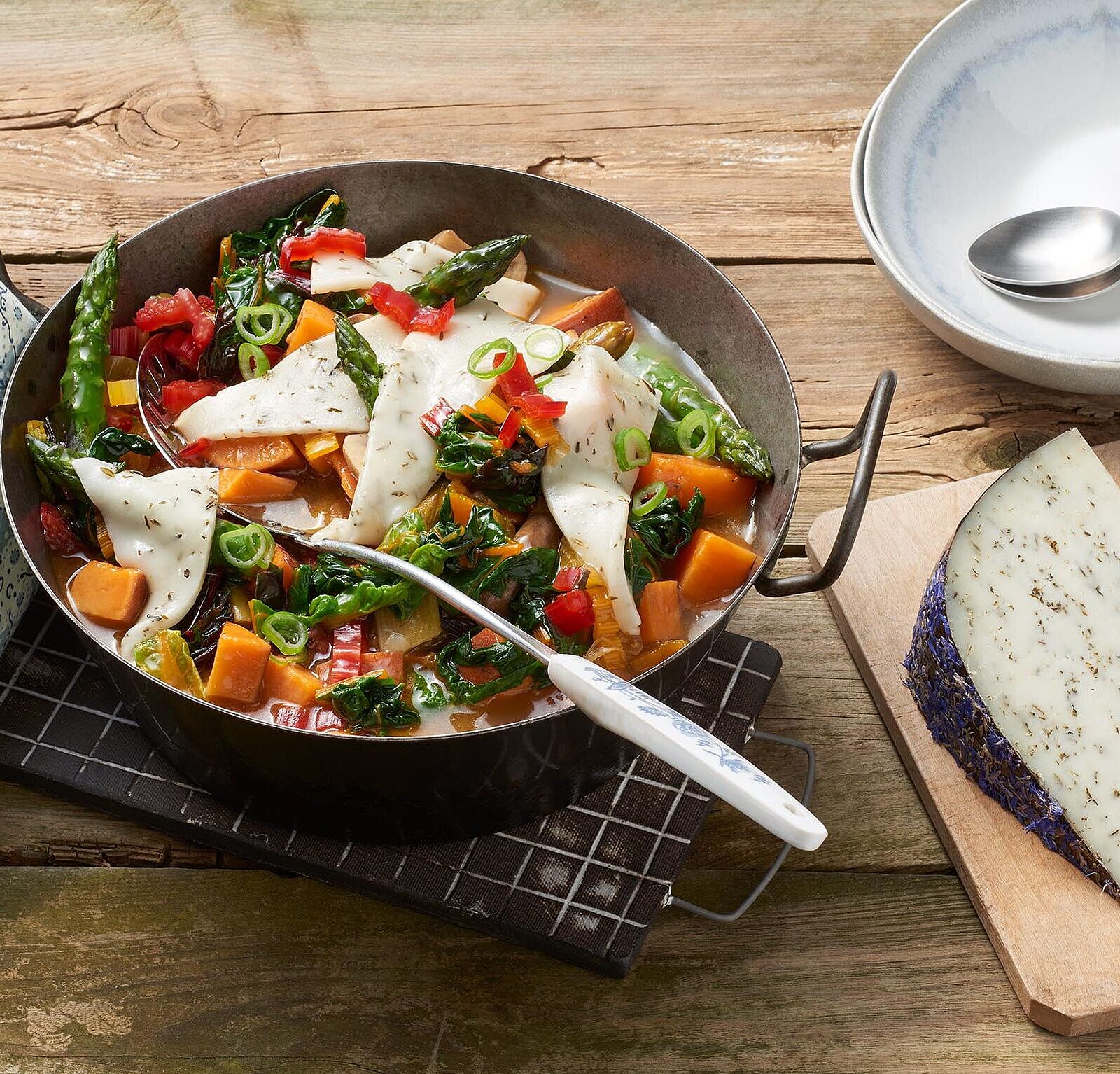 One Pot französisches Gemüseragout mit Käse