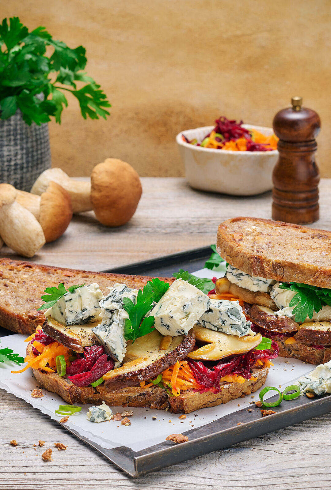 Gegrilltes Sandwich mit Saint Agur
