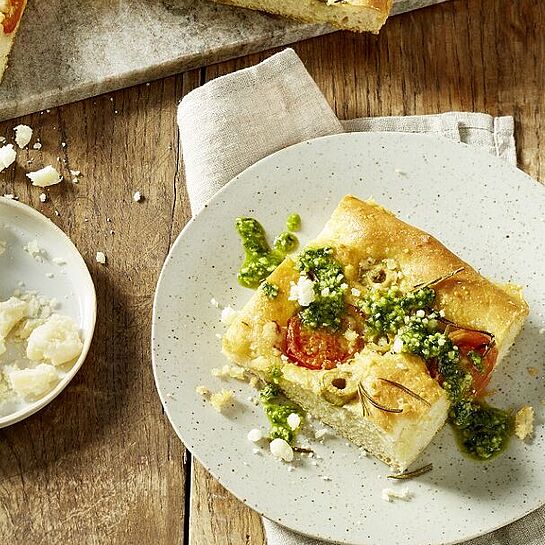 Grana Padano-Focaccia mit Pesto