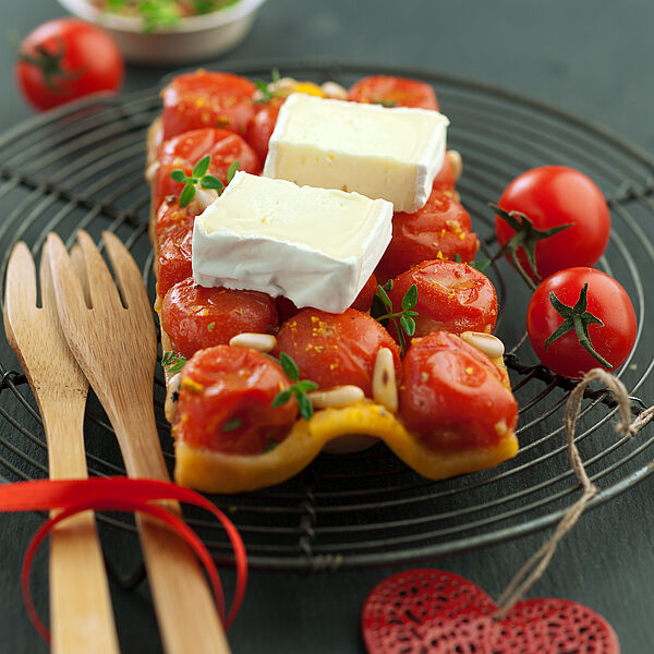 Kopfüber gebacken und extrem lecker: Tarte Tatin mit Kirschtomaten