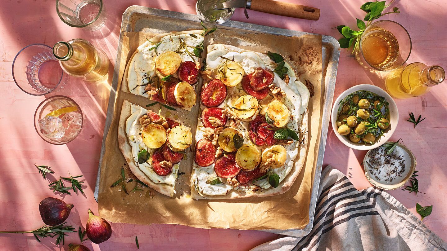 rezept-flammkuchen-mit-chavroux Flammkuchen mit Ziegenkäse und Feigen