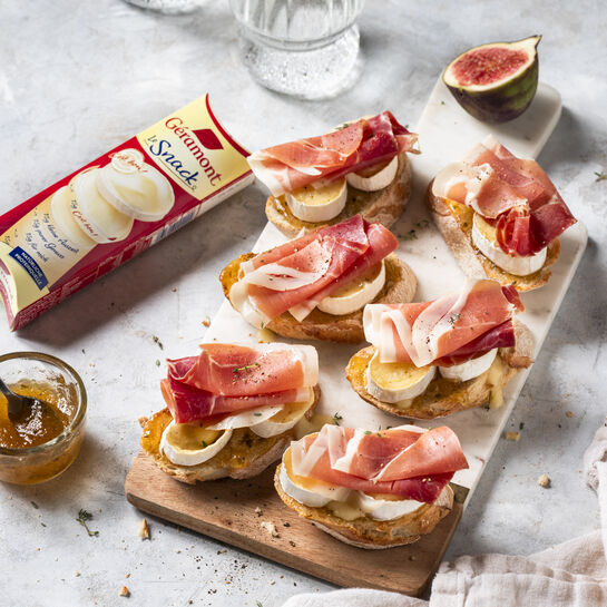 Crostini mit Géramont und Schinken