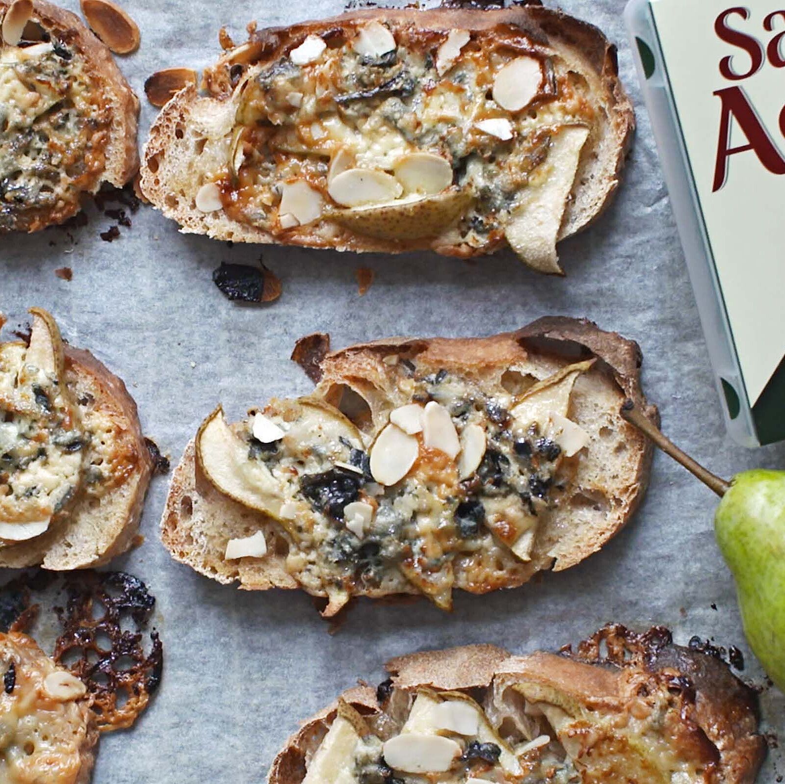 Fruchtige Birnenhäppchen mit Saint Agur
