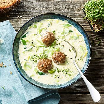Käse Lauch Suppe Rezept mit MILKANA und Hackfleisch. Einfach köstlich!