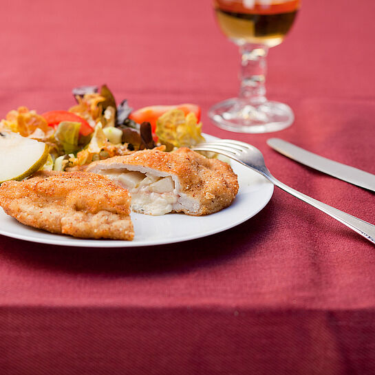 Cordon bleu mit Birnen-Käse-Füllung - immer ein Genuss