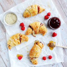 Brie-Himbeer-Croissants