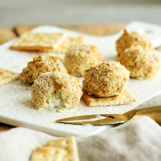 Panierte Brunch Kräuterbällchen