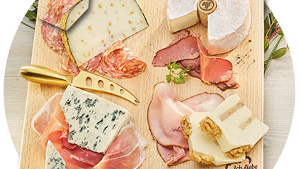 Leckere Kombination: Käse und feiner Schinken