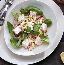 Rezept für Käsesalat mit Radieschen und Kathis Kräuterhof