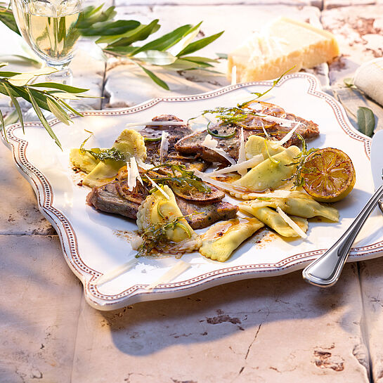 Kalbsschnitzel in Zitronensauce mit Rucola-Ricotta-Cappelletti und Giovanni Ferrari Grana Padano Ris...