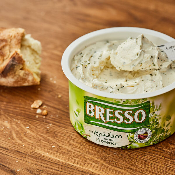BRESSO - Kräuter aus der Provence kombiniert mit locker aufgeschlagenem Frischkäse