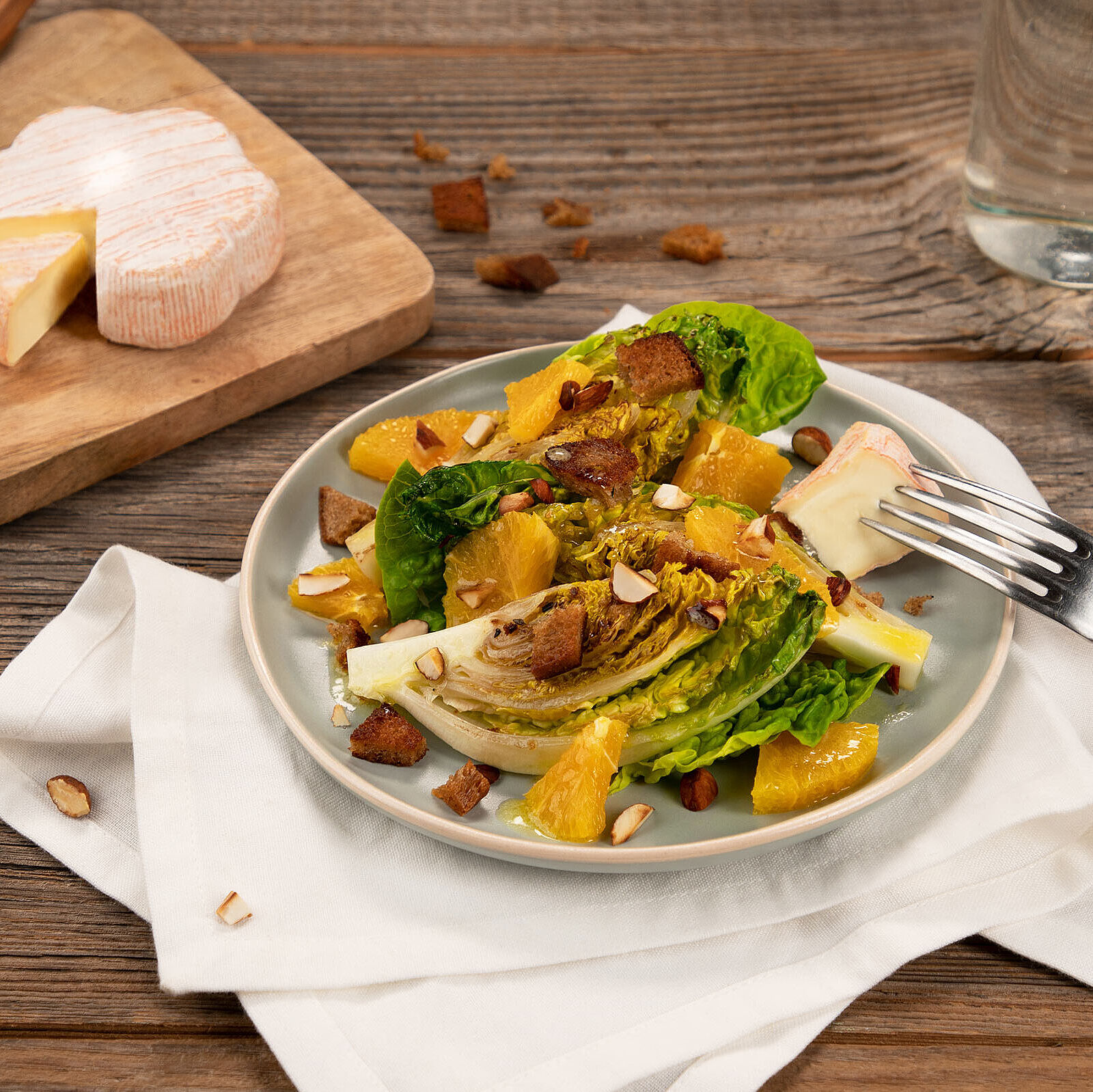 Orangen-Mandel-Salat mit Saint Albray