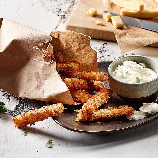 Knusprige Polenta-Schnitten mit Dip