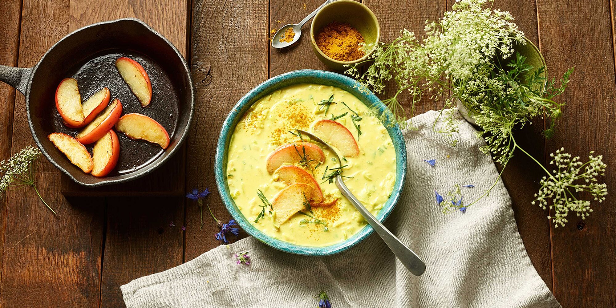 Käse Lauch Suppe mit Curry und Apfel - Lecker!