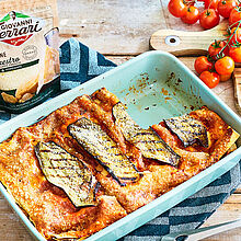 Vegetarische Gemüse Lasagne mit Aubergine und knusprig überbacken mit Giovanni Ferrari Käse