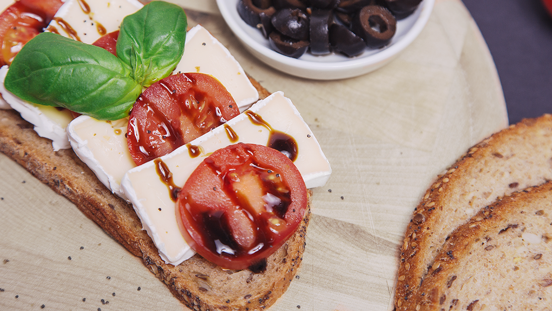 Géramont Pausenbrot Tomate und Balsamico