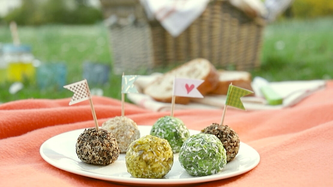 Chavroux-Frischkäsebällchen für das Sommer-Picknick.