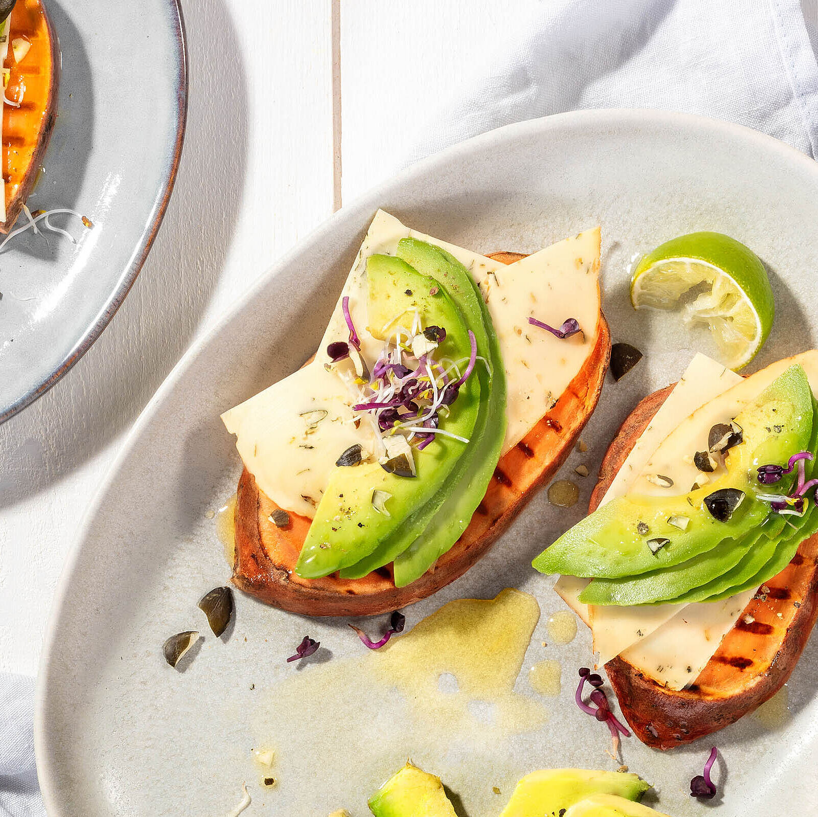 Süßkartoffel-Toasts mit Avocado