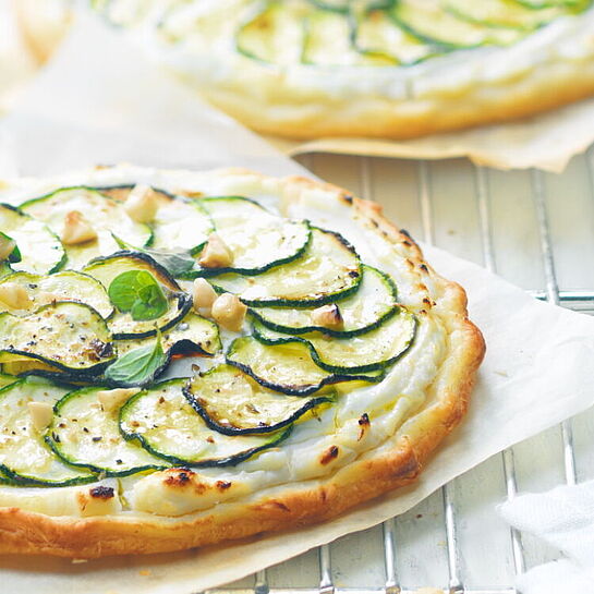 Zucchini-Tarte mit Chavroux