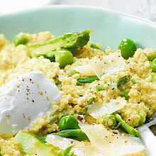 Risotto aus Quinoa mit Spargel und Erbsen