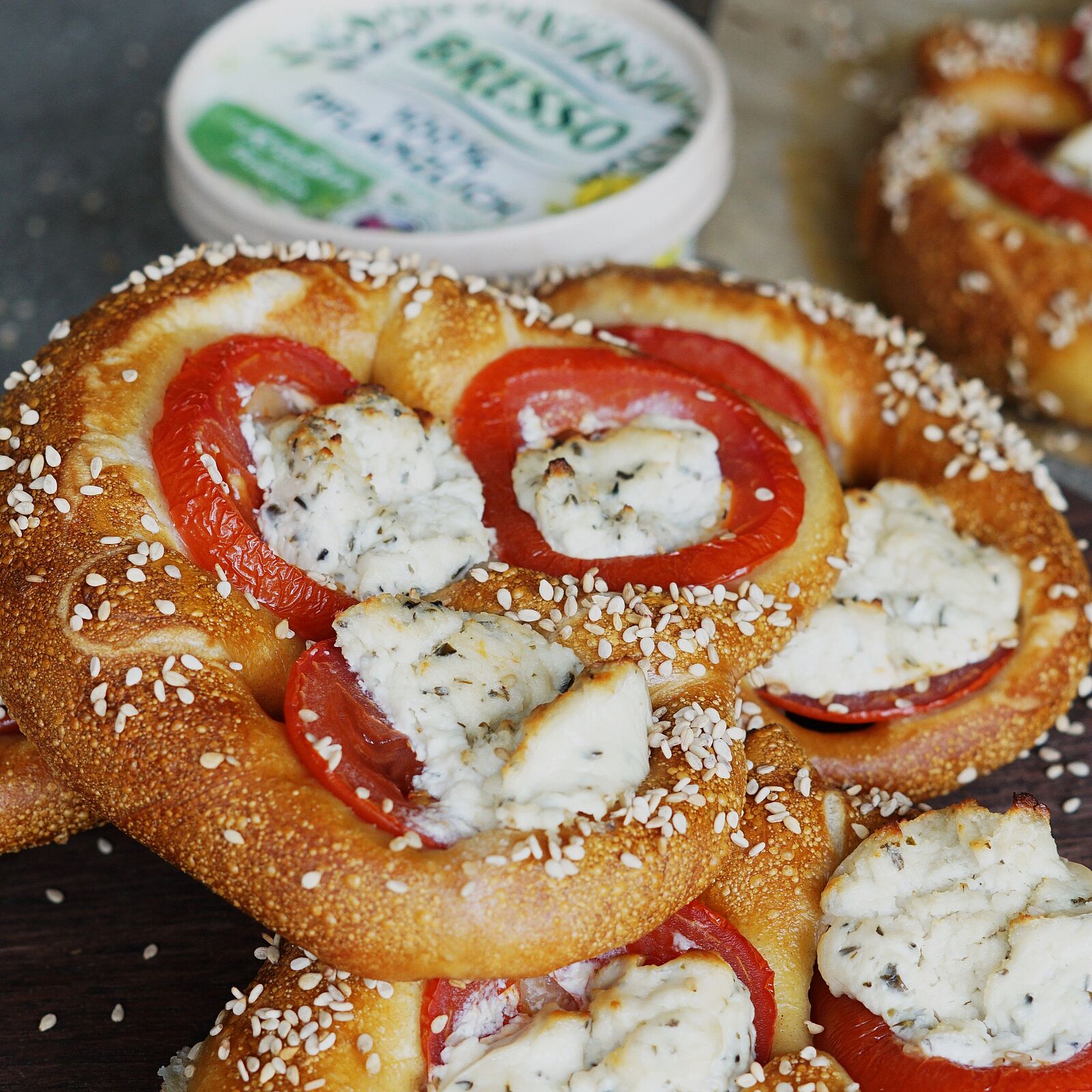 Vegane Tomaten-Brezel