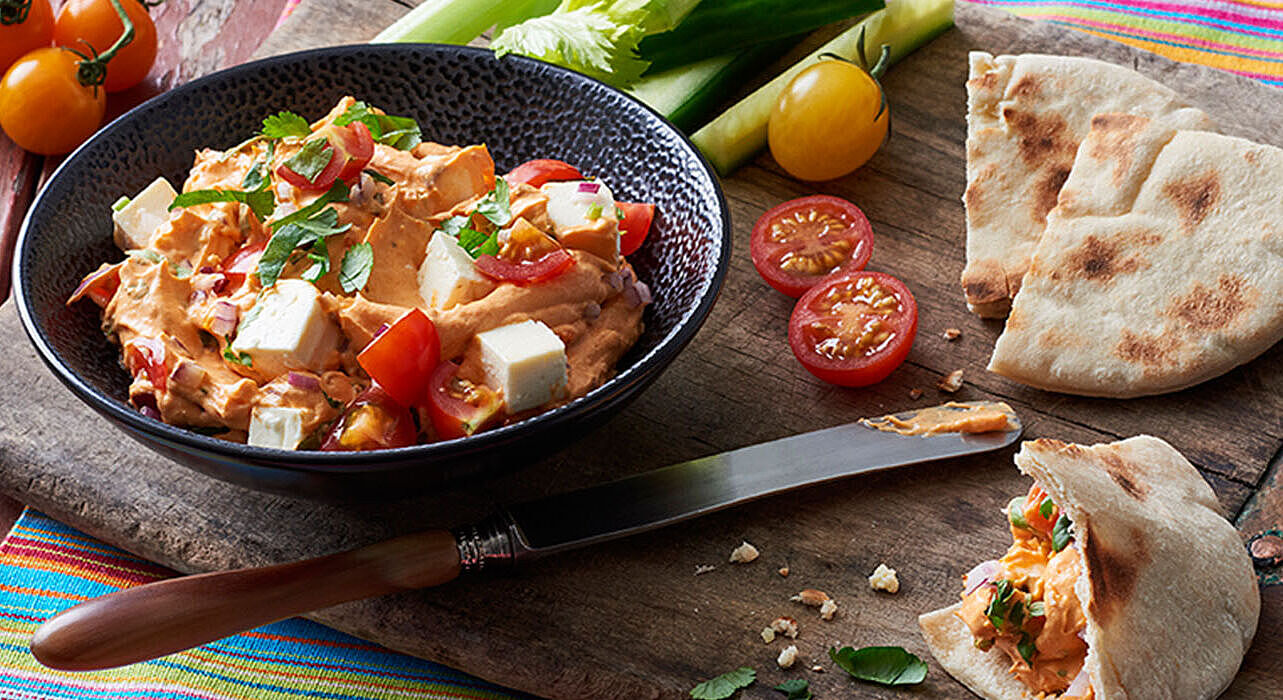 Scharfer Dip mit Feta