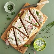 Veganes Flatbread mit Bresso Pflanzlich Gartenkräuter