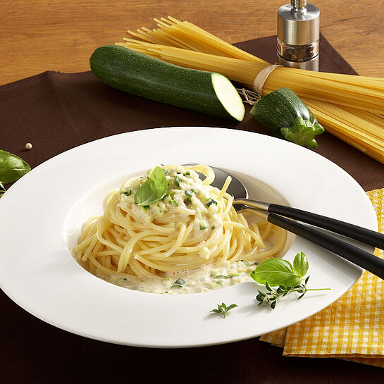 Spaghetti mit Gemüsesoße - immer ein Genuss