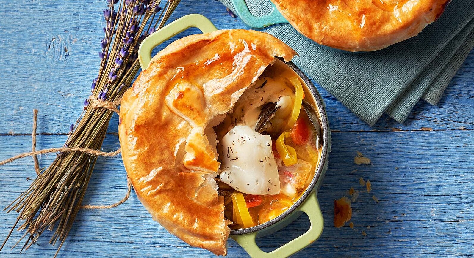 Bouillabaisse mit Blätterteighaube