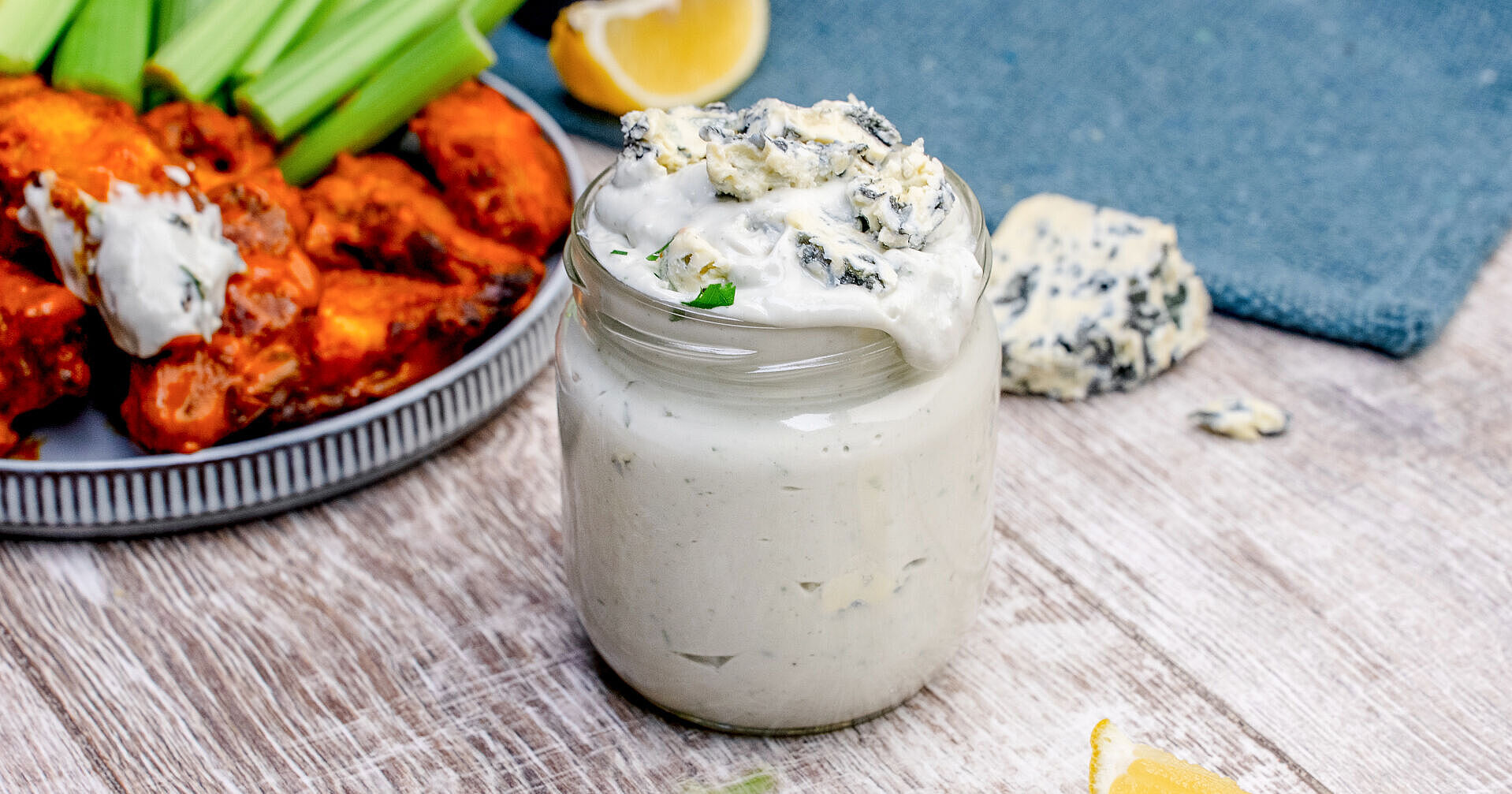 Blue Cheese Sauce Rezept | Blauschimmelkäse-Dip
