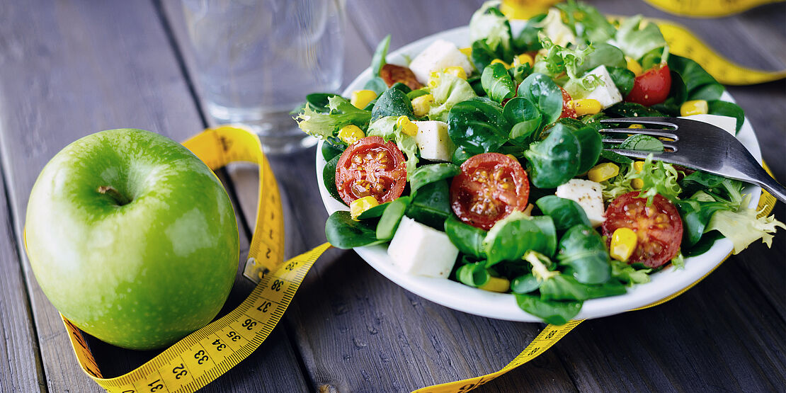 Kombiniert mit einem frischen Salat muss Käse keine Kalorienbombe sein. hochwertige natürliche Fette sind gesund. 