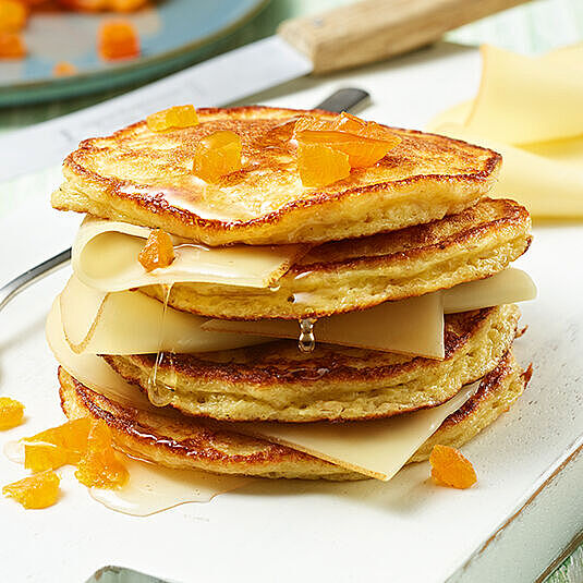 Unsere Protein-Pancakes sind eine leckere und nahrhafte Frühstücksoption, die eine hohe Menge an Protein enthalten.