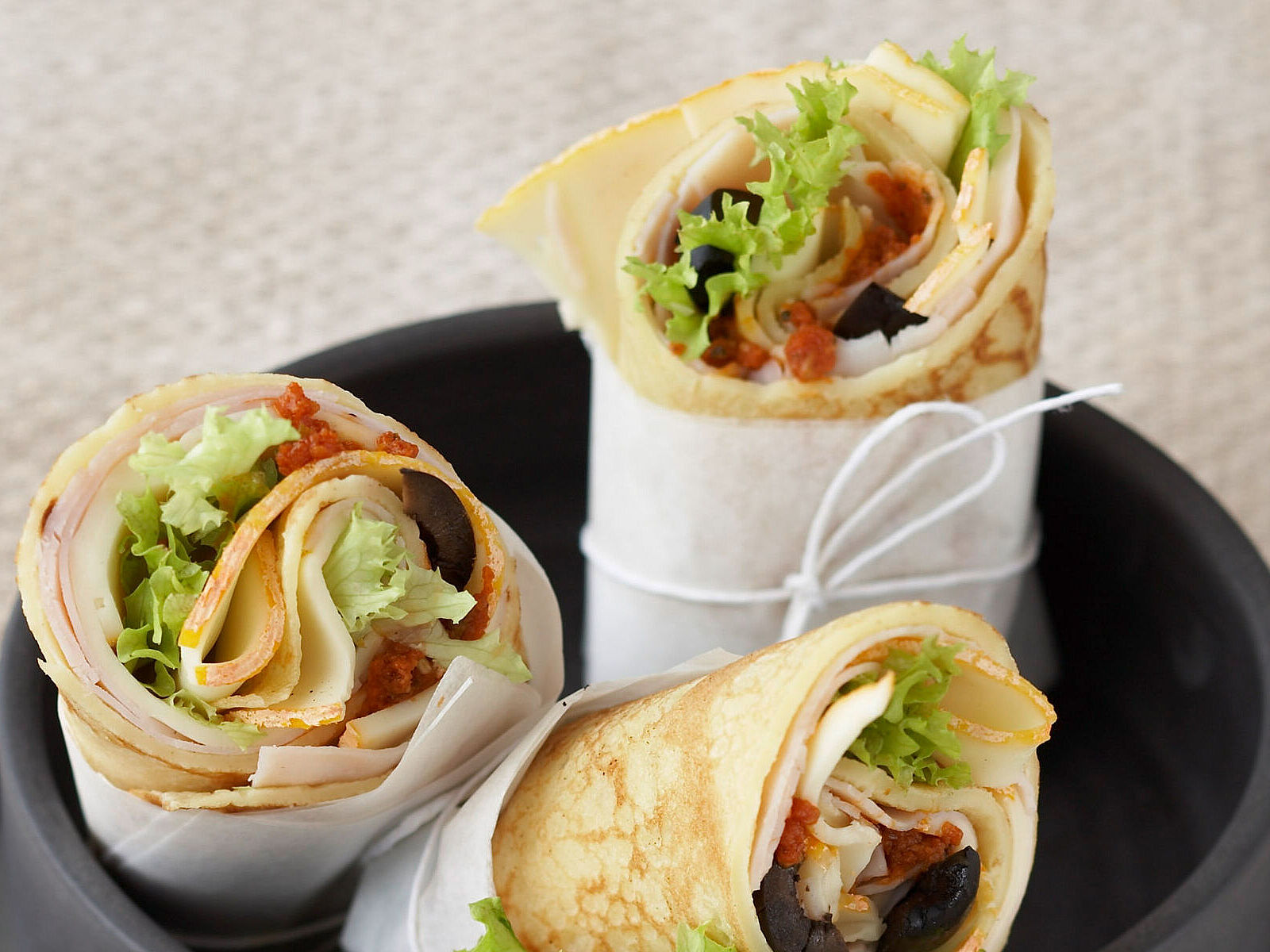 Crêpes knackig-pikant gefüllt