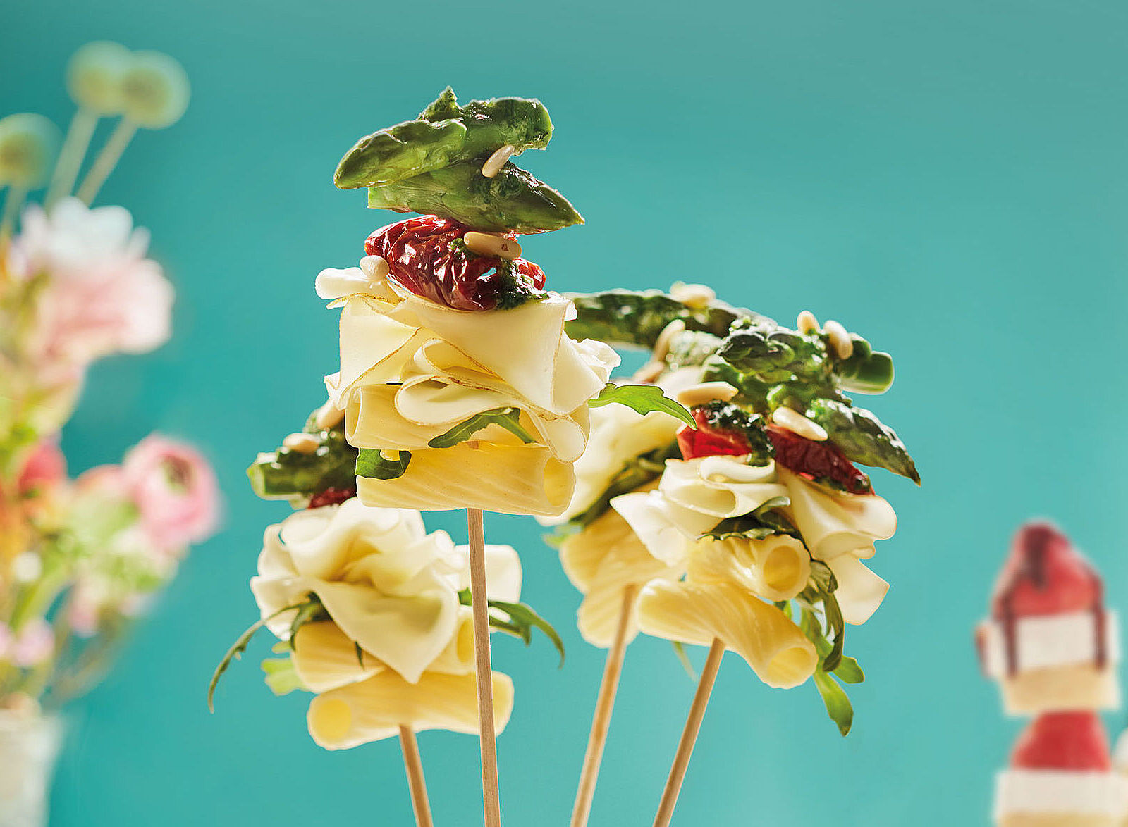 Käsespieß mit Spargel