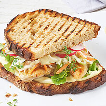 Rezept Bauernbrot mit Milkana Pur und Kohlrabisalat