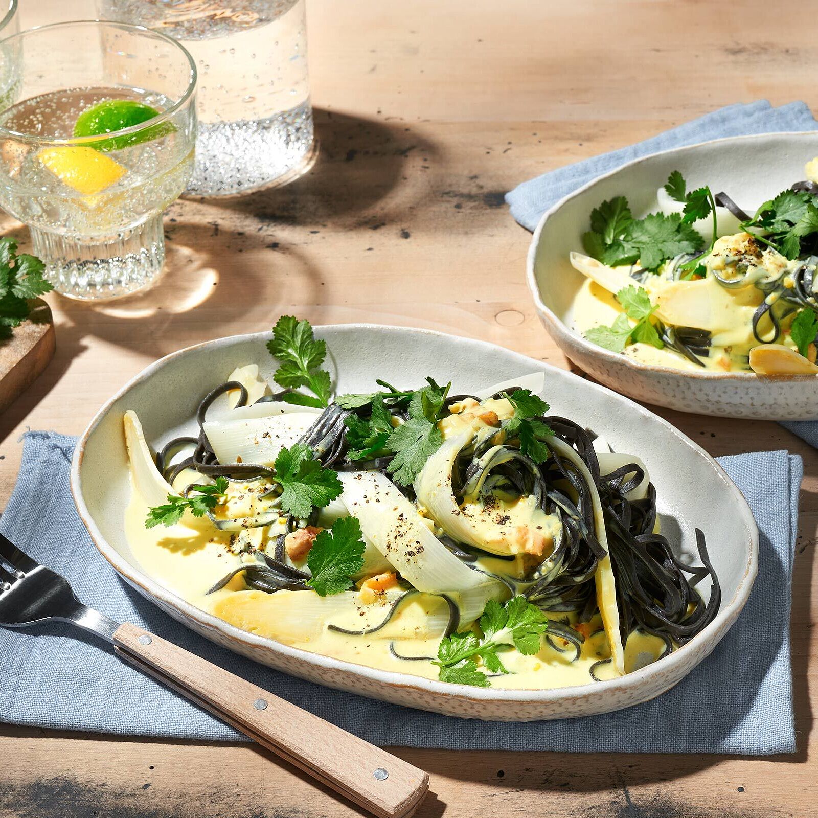 Spargel-Spaghetti mit Brunch-Creme