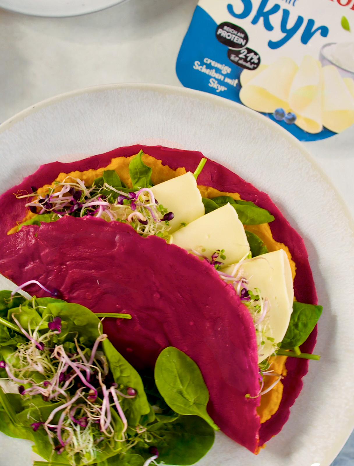 Rote Beete-Wrap mit Géramont