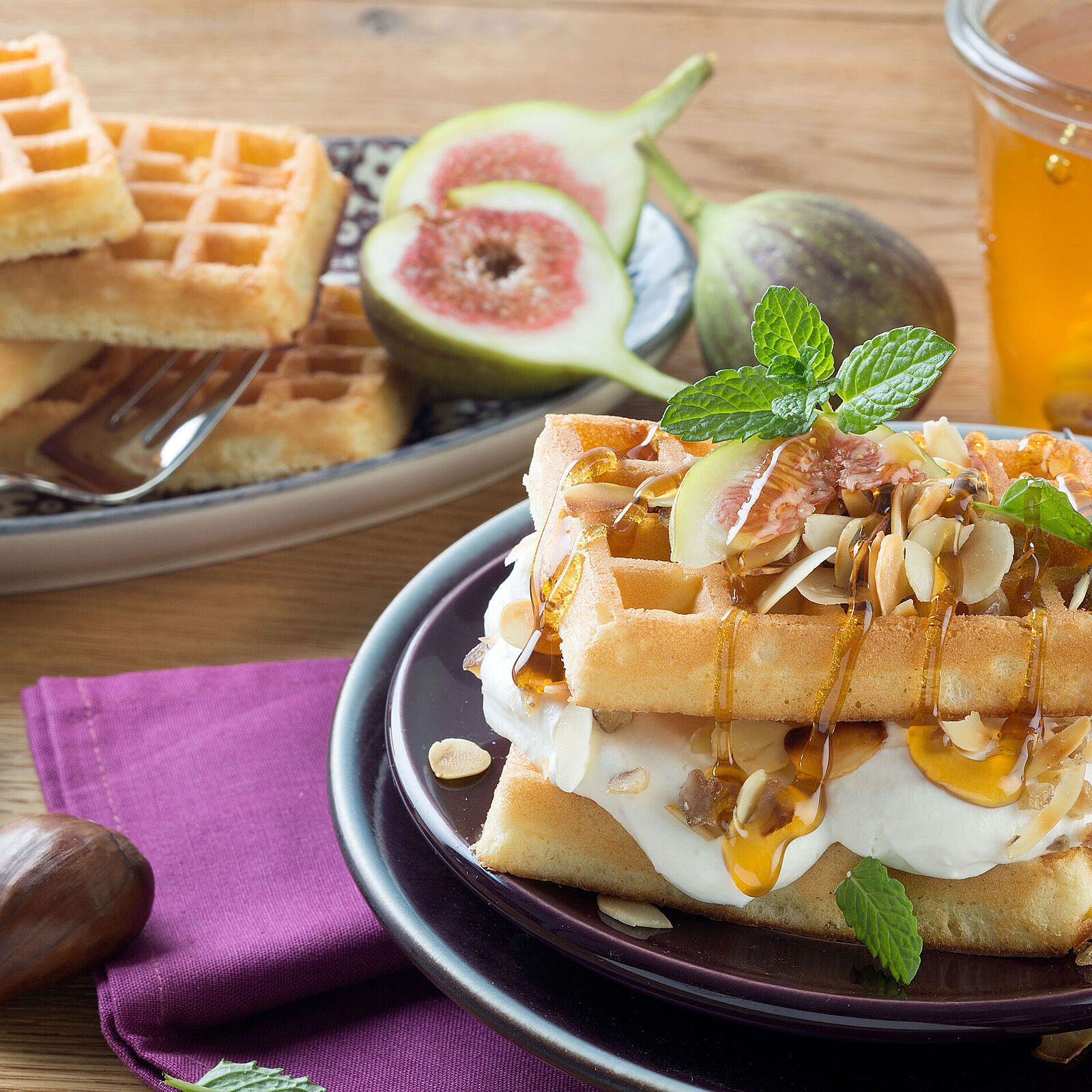 Gefüllte Waffeln mit Ziegenfrischkäse und Maronen