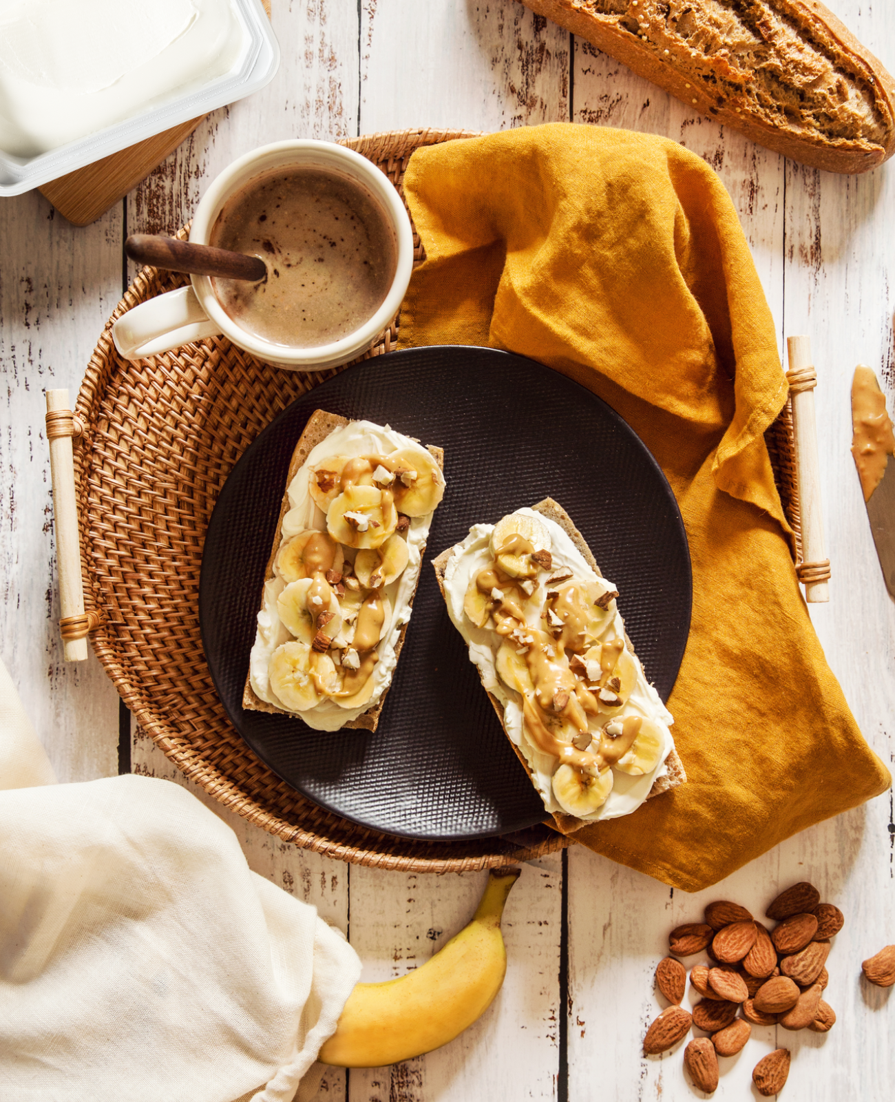 Bananen-Erdnussbutter-Brot